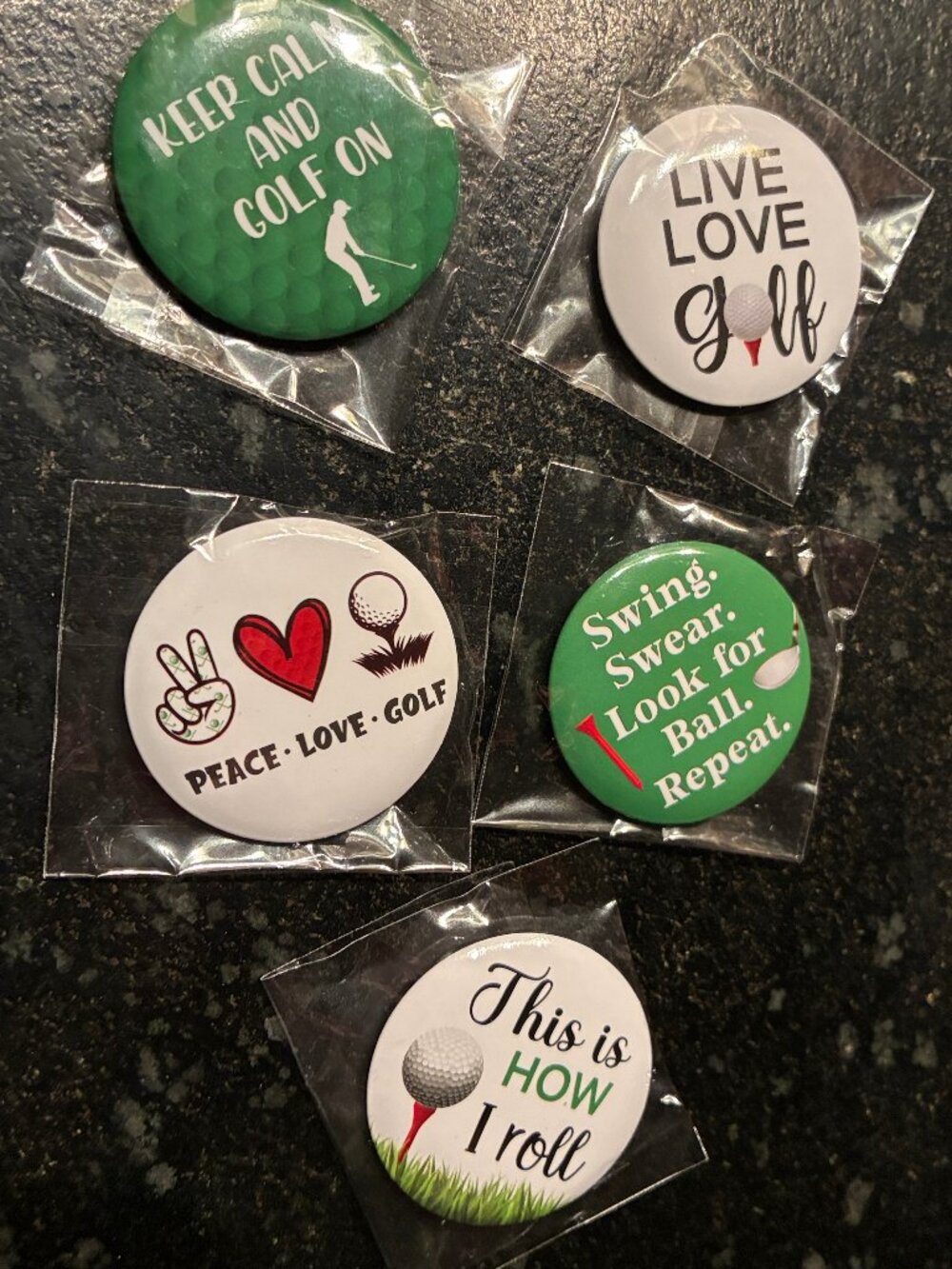 Golf-Themed Pin-Back Button Lot - Picture 7 of 8
